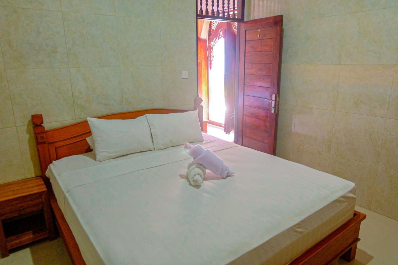Adi Homestay Canggu Buitenkant foto
