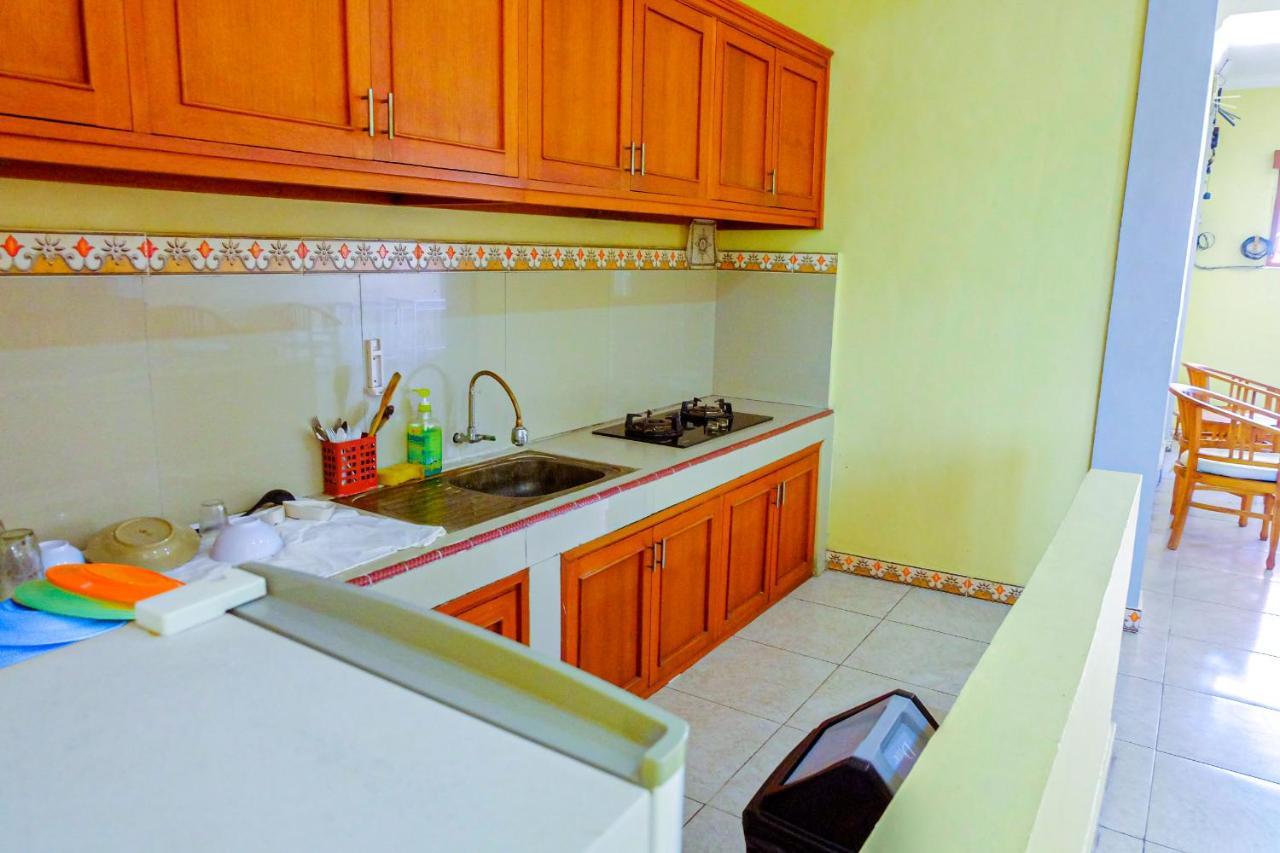 Adi Homestay Canggu Buitenkant foto