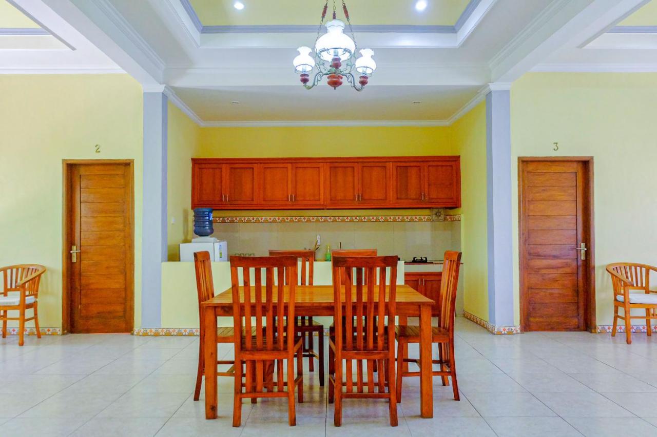 Adi Homestay Canggu Buitenkant foto