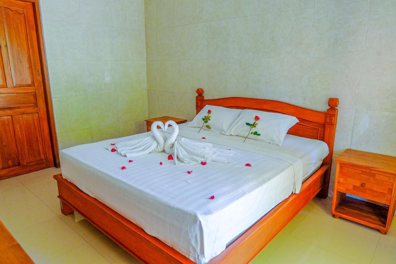 Adi Homestay Canggu Buitenkant foto