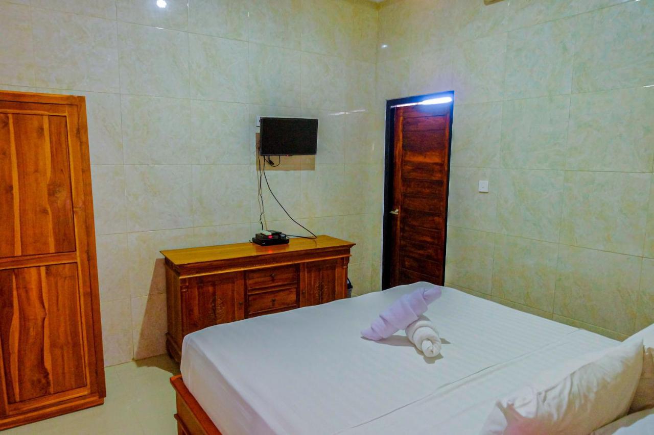 Adi Homestay Canggu Buitenkant foto