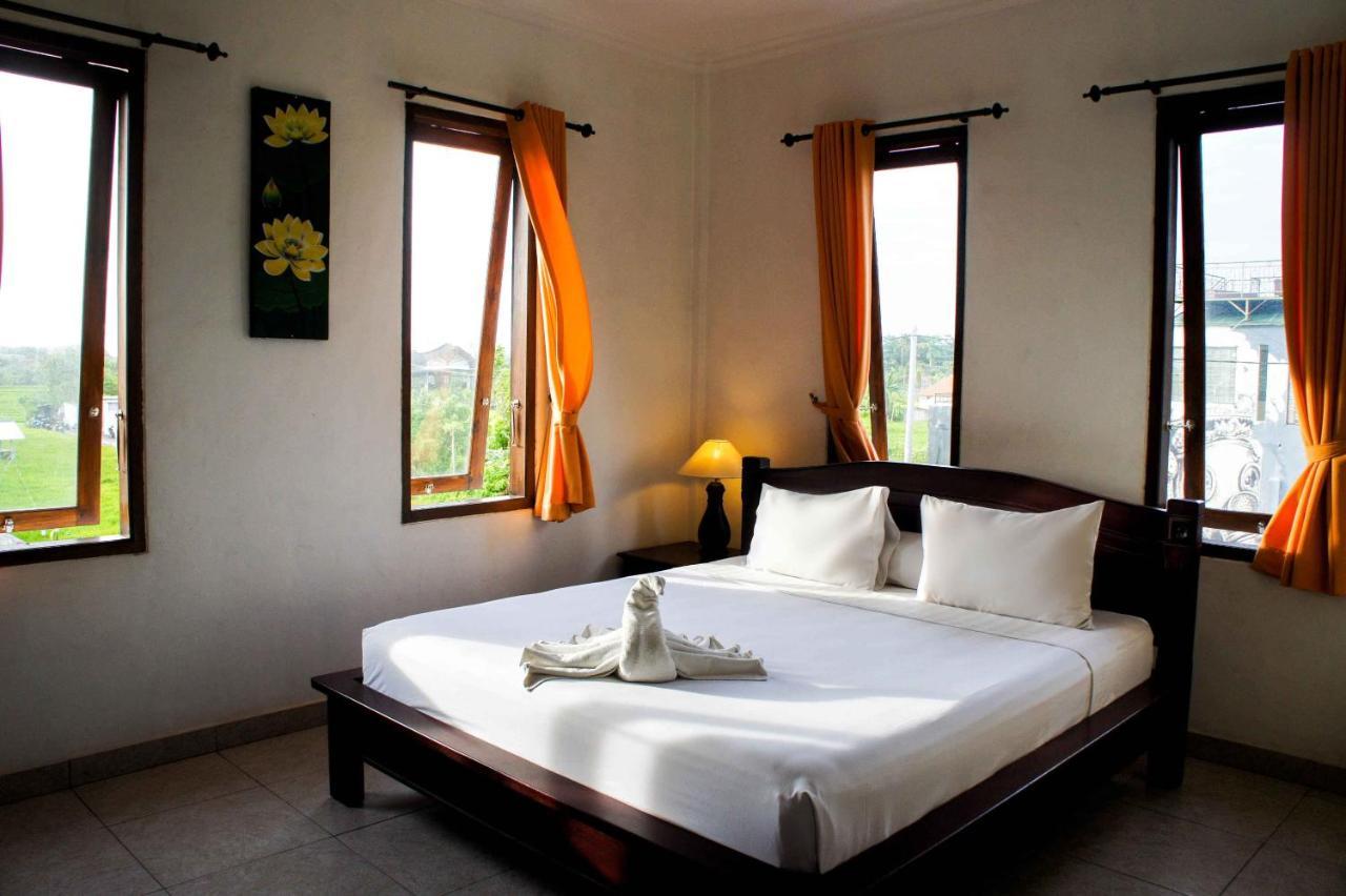 Adi Homestay Canggu Buitenkant foto